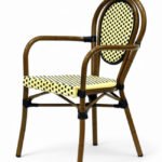 Sillón Parisina de aluminio y ratán beige con reposabrazos - Addison