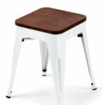Taburete bajo de hierro blanco con asiento de madera - Industrial