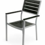 Silla de hostelería de aluminio gris y resina imitación madera - Afton