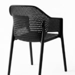 Silla con reposabrazos de tecnopolímero negro para hosteleria - Nausa